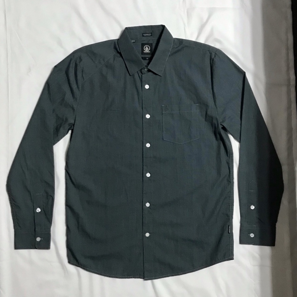 Volcom Long Sleeve Shirt NWOT